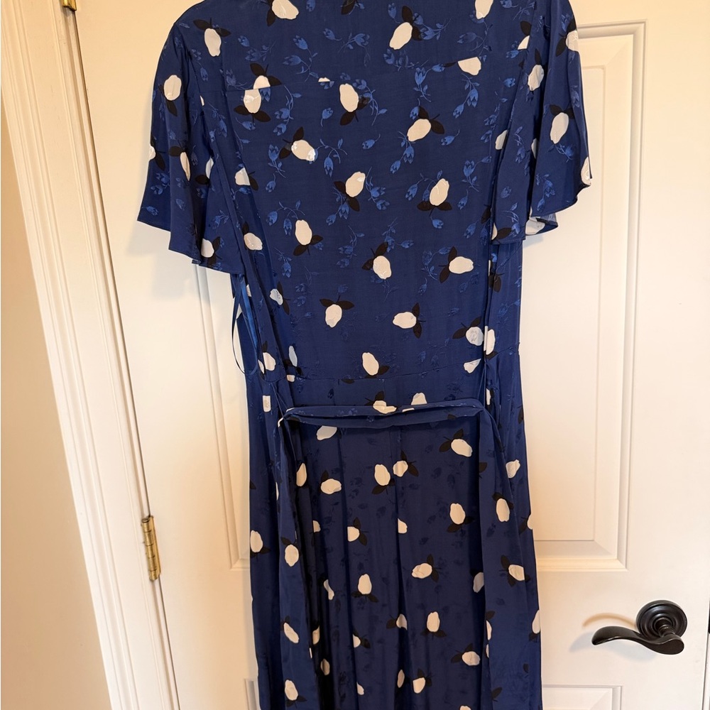 Ralph Lauren Blue Floral Tie-Neck Short Sleeve Dress - Picture 4 of 6